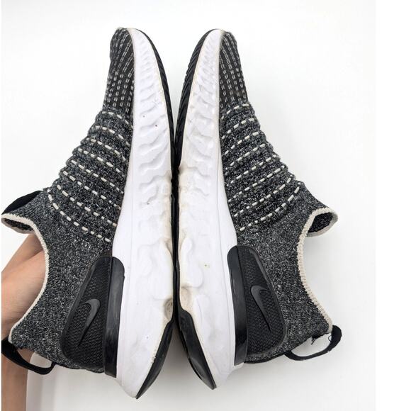 Nike Phantom Run 2 Women's Road Running Shoes Black/White Size US8.5 EU40 - Picture 5 of 9